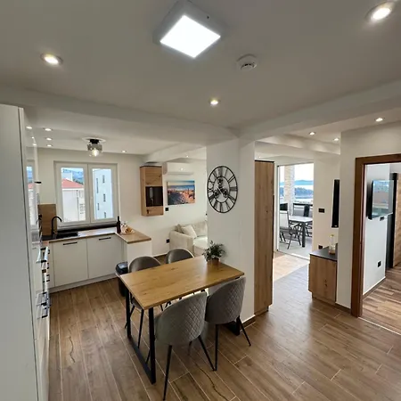 Mariva - 22 Makarska